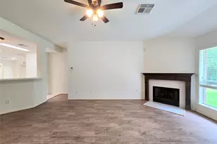 147 W Russet Grove Cir, The Woodlands, TX 77384 - Photo 10