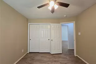 147 W Russet Grove Cir, The Woodlands, TX 77384 - Photo 30