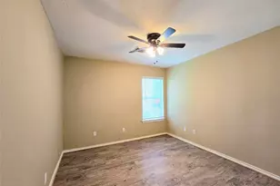 147 W Russet Grove Cir, The Woodlands, TX 77384 - Photo 28