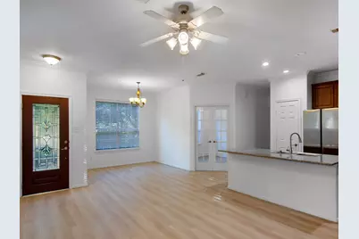 22 Pine Needle, The Woodlands, TX 77382 - Photo 2