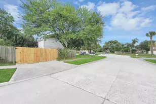 19306 Gladewater Ct, Tomball, TX 77375 - Photo 8