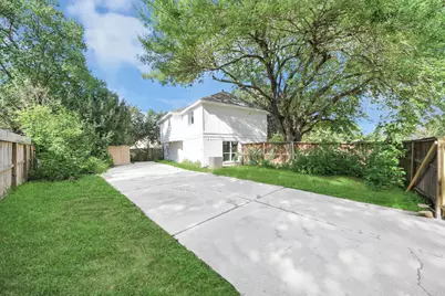 19306 Gladewater Court, Tomball, TX 77375 - Photo 4