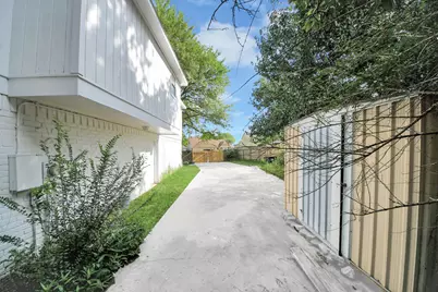 19306 Gladewater Court, Tomball, TX 77375 - Photo 6