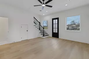 7956 Bonaire St, Houston, TX 77028 - Photo 6