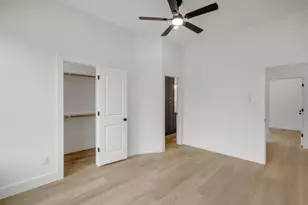 7956 Bonaire St, Houston, TX 77028 - Photo 12