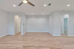 1327 5th Ave N, Texas City, TX 77590 - Photo 14