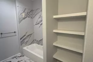 1327 5th Ave N, Texas City, TX 77590 - Photo 34