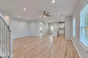 1327 5th Ave N, Texas City, TX 77590 - Photo 10