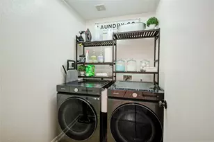 7247 Liberty Mesa Ln, Houston, TX 77049 - Photo 18