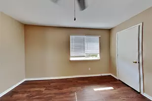 5215 Lavender Ln, Baytown, TX 77521 - Photo 14