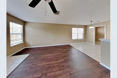 5215 Lavender Lane, Baytown, TX 77521 - Photo 4