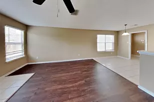 5215 Lavender Ln, Baytown, TX 77521 - Photo 4