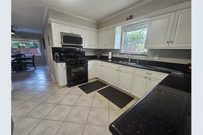 548 River Plantation Drive, Conroe, TX 77302 - Photo 6