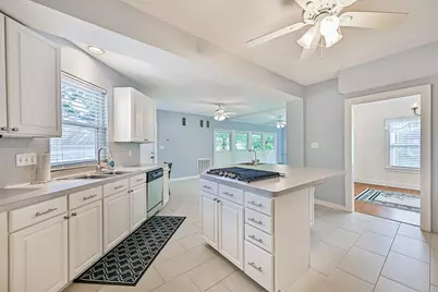 5018 Sherman Boulevard, Galveston, TX 77551 - Photo 18