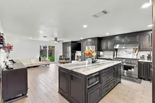 11922 Cottonwood Ln, Cypress, TX 77429 - Photo 4