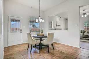 800 W Lake Cir, Friendswood, TX 77546 - Photo 12