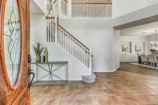 800 W Lake Cir, Friendswood, TX 77546 - Photo 2