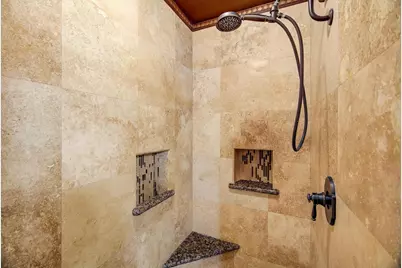 110 Daisy Street, Lake Jackson, TX 77566 - Photo 20