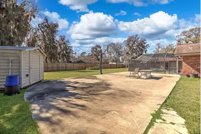 110 Daisy Street, Lake Jackson, TX 77566 - Photo 36