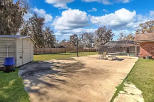 110 Daisy St, Lake Jackson, TX 77566 - Photo 36