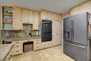 110 Daisy St, Lake Jackson, TX 77566 - Photo 14