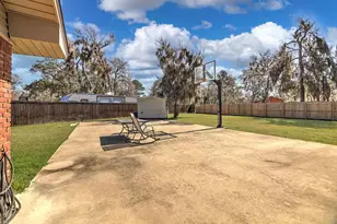 110 Daisy St, Lake Jackson, TX 77566 - Photo 34