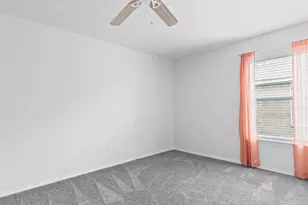 22848 Lantern Hills Dr, Kingwood, TX 77339 - Photo 20