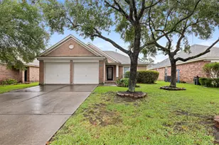 22848 Lantern Hills Dr, Kingwood, TX 77339 - Photo 2