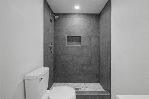 632 University Ave, Huntsville, TX 77320 - Photo 10