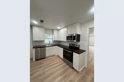 632 University Avenue, Huntsville, TX 77320 - Photo 6