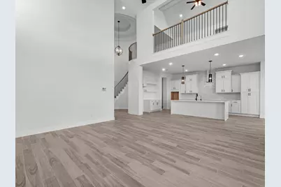 8914 Colonnade Way, Manvel, TX 77578 - Photo 4