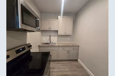 614 35th Street #3, Galveston, TX 77550 - Photo 2