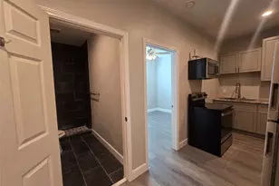 614 35th St, Galveston, TX 77550 - Photo 6