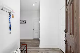 7711 Willow St, Houston, TX 77088 - Photo 2