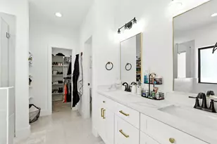 7711 Willow St, Houston, TX 77088 - Photo 14