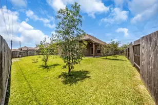2003 Pine Ledge Rd, Pearland, TX 77089 - Photo 32