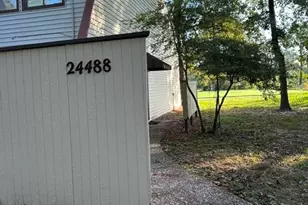 24488 Country Clb Dr, Huntsville, TX 77340 - Photo 26