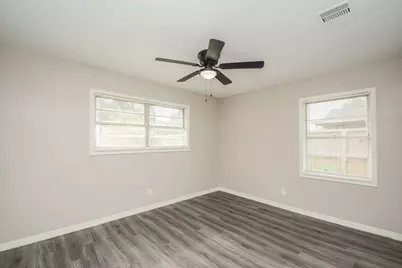 2009 Cleveland Street, Pasadena, TX 77502 - Photo 18