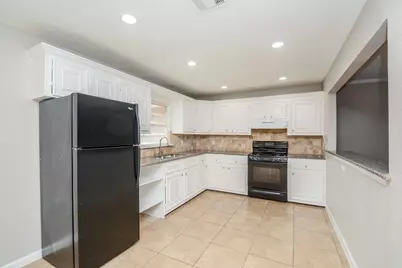 2009 Cleveland Street, Pasadena, TX 77502 - Photo 6