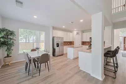 14 Sprite Woods Place, The Woodlands, TX 77382 - Photo 12