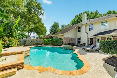 412 Melodywood Drive, Friendswood, TX 77546 - Photo 2