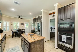 412 Melodywood Dr, Friendswood, TX 77546 - Photo 18