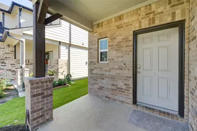 2215 Emerald Diamond Court, Fresno, TX 77545 - Photo 4