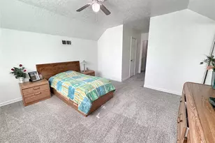 11707 N Evelyn Cir, Houston, TX 77071 - Photo 18