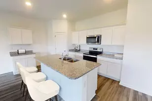 31239 Williams Lndg St, Waller, TX 77484 - Photo 2