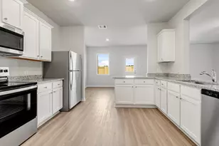 8312 Sunberry Shadow Dr, Houston, TX 77016 - Photo 2