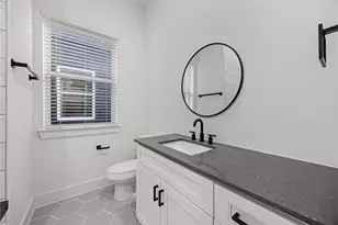 14108 Faith Frst Dr, Houston, TX 77047 - Photo 10