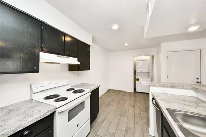 12905 Woodforest Boulevard #712, Houston, TX 77015 - Photo 16