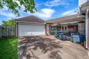 7422 Quiet Glen Dr, Sugar Land, TX 77479 - Photo 12