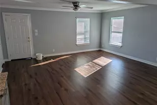 205 Elmo Ave, San Antonio, TX 78225 - Photo 4